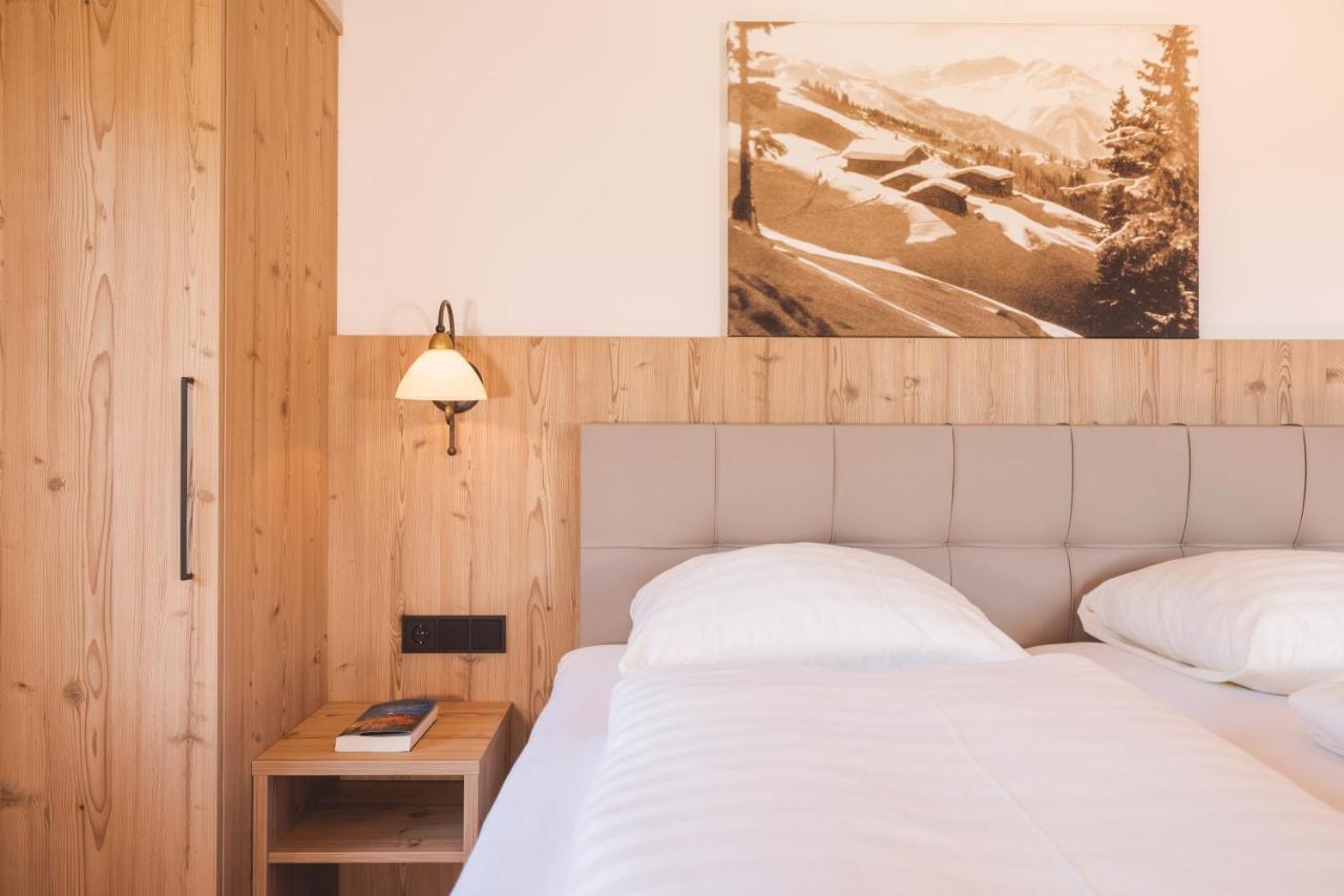 Loipenstubn Hotel Brixen im Thale Luaran gambar