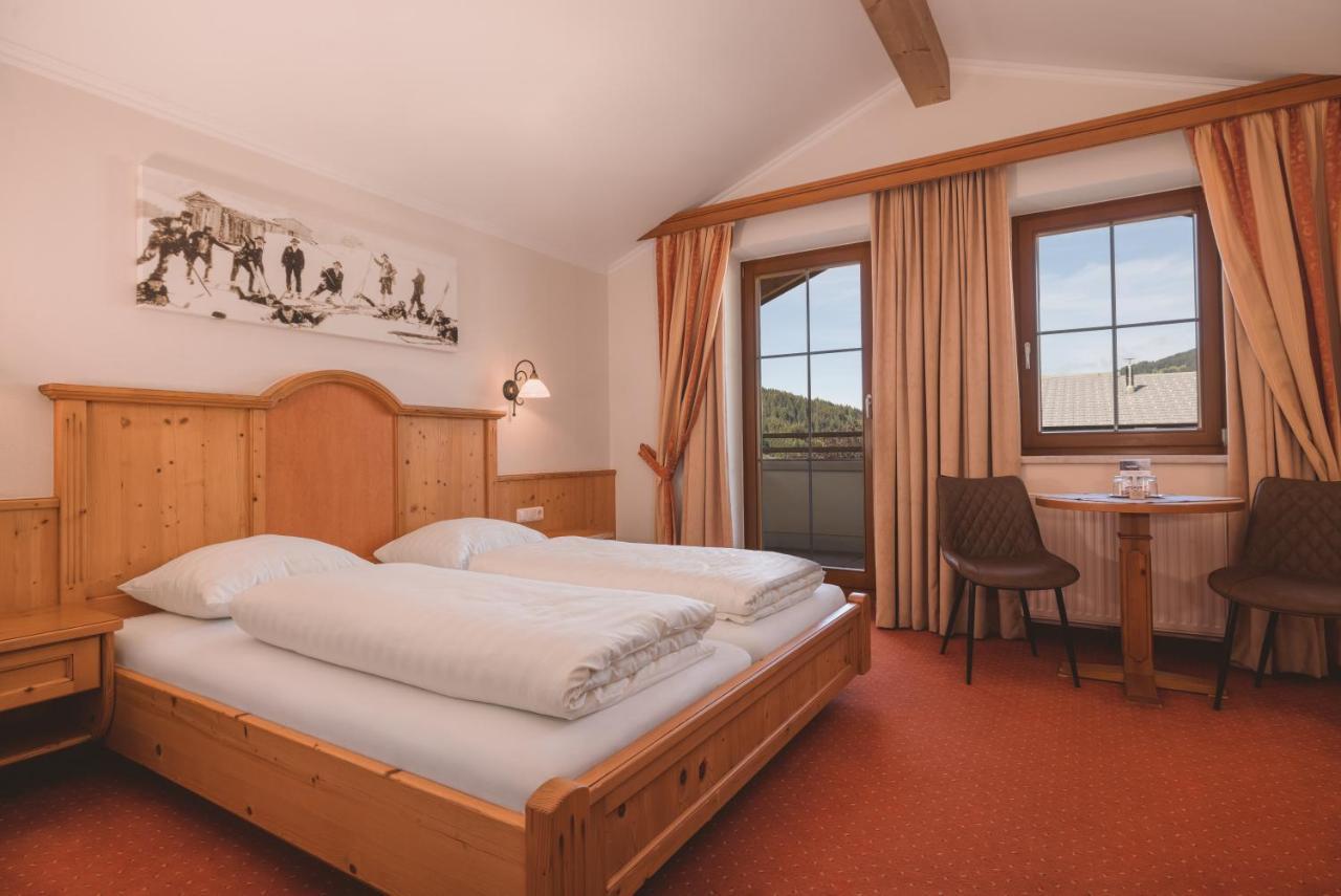 Loipenstubn Hotel Brixen im Thale Luaran gambar