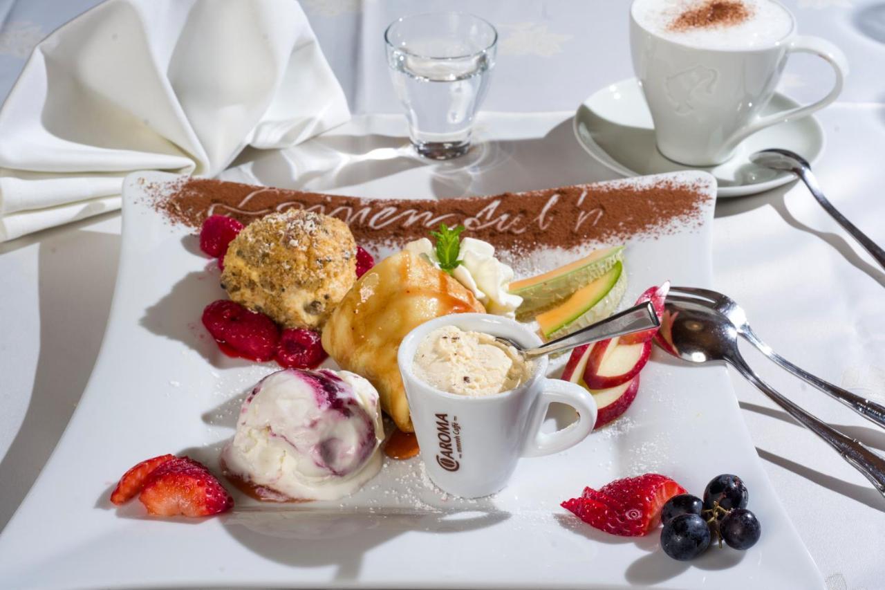 Loipenstubn Hotel Brixen im Thale Luaran gambar