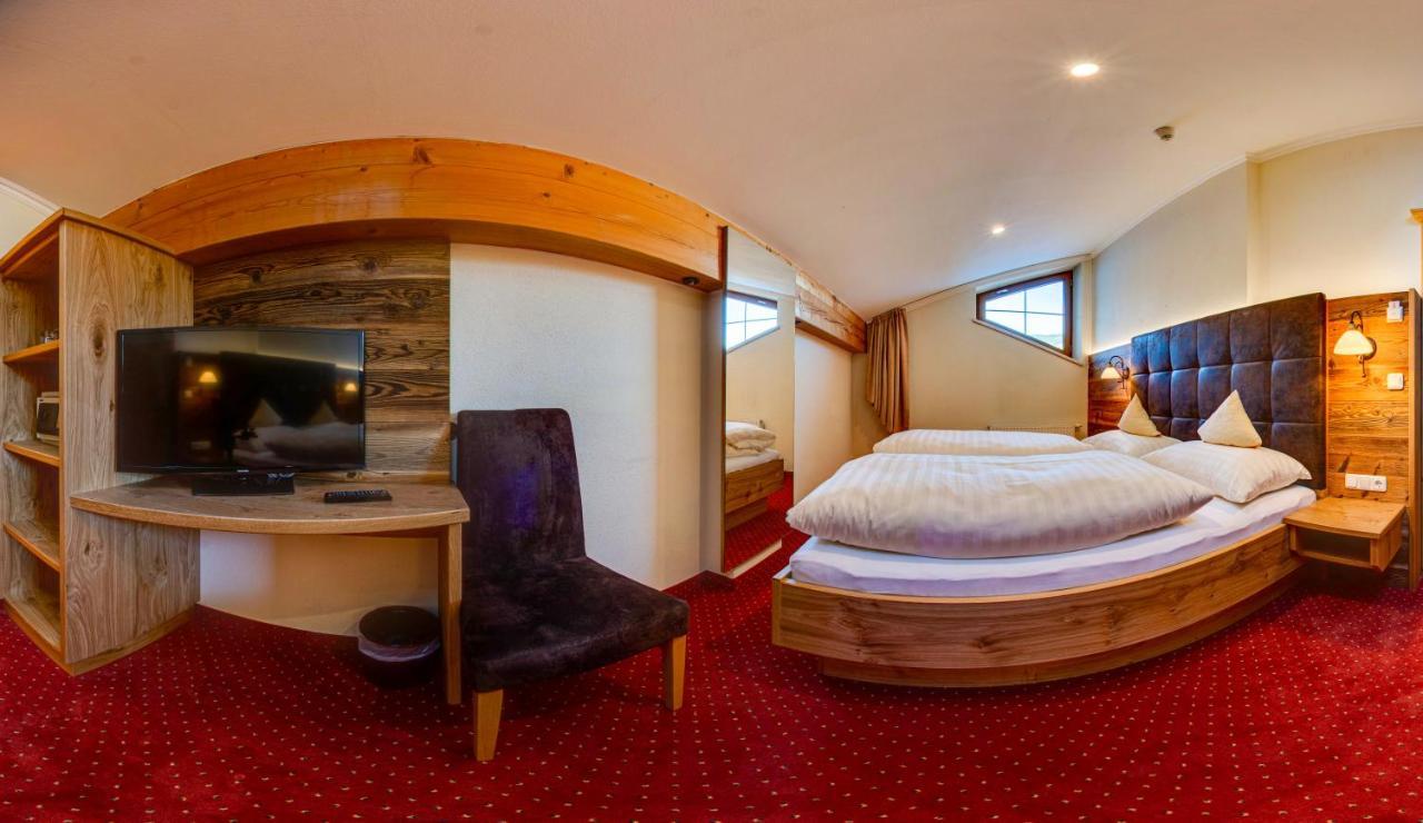 Loipenstubn Hotel Brixen im Thale Luaran gambar