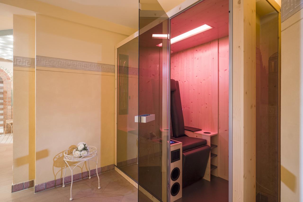 Loipenstubn Hotel Brixen im Thale Luaran gambar